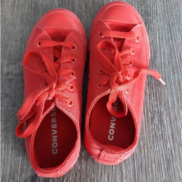 Converse Red Canvas Sneakers with Classic Design - Picture 6 of 8